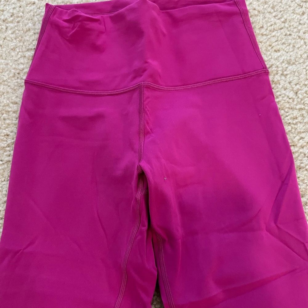 Lululemon Wunder Train 28” Leggings - Picture 2 of 4